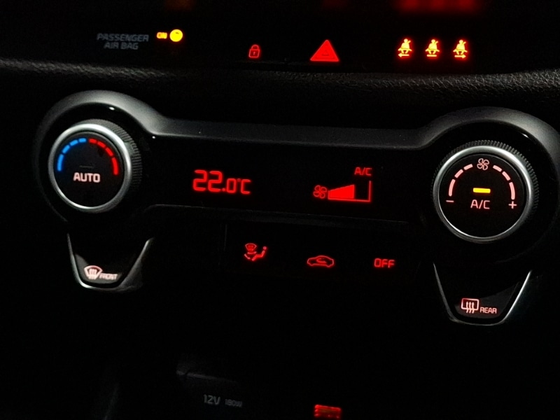 Used Kia Stonic 2021 for sale - 77568825: Photo 15