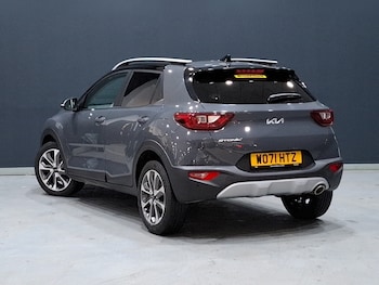 Used Kia Stonic 2021 for sale - 77568825: Photo