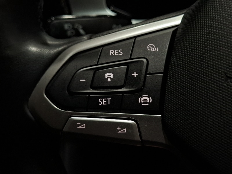 Used Volkswagen T-Roc 2023 for sale - 77708097: Photo 17