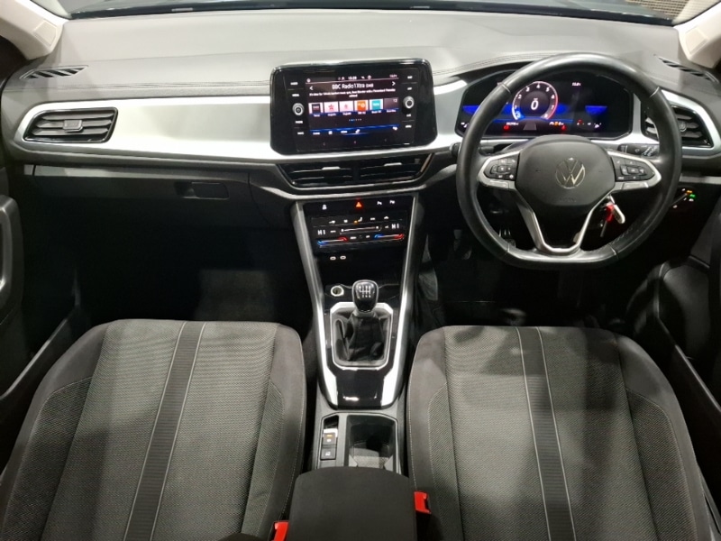 Used Volkswagen T-Roc 2023 for sale - 77708097: Photo 2