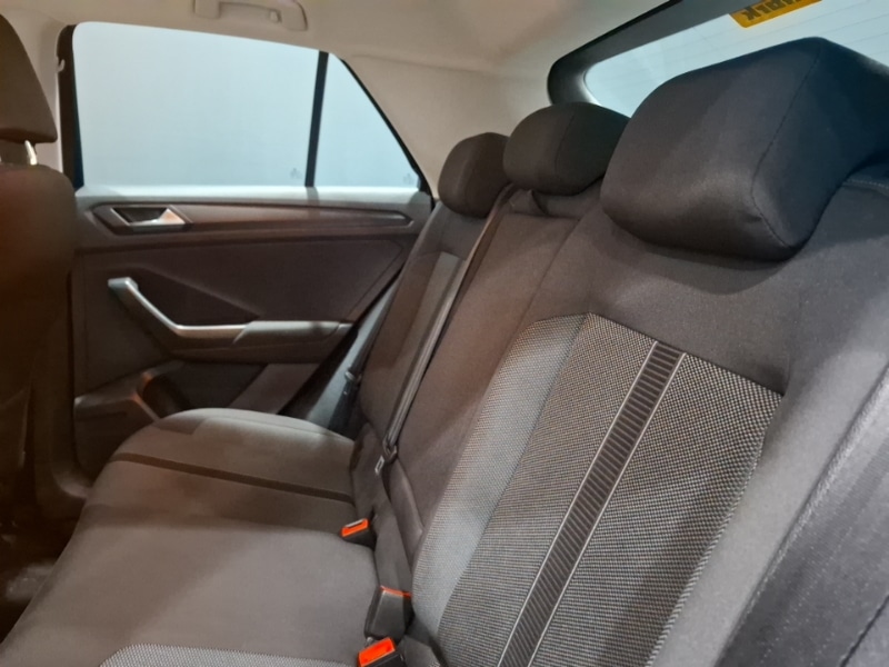 Used Volkswagen T-Roc 2023 for sale - 77708097: Photo 6