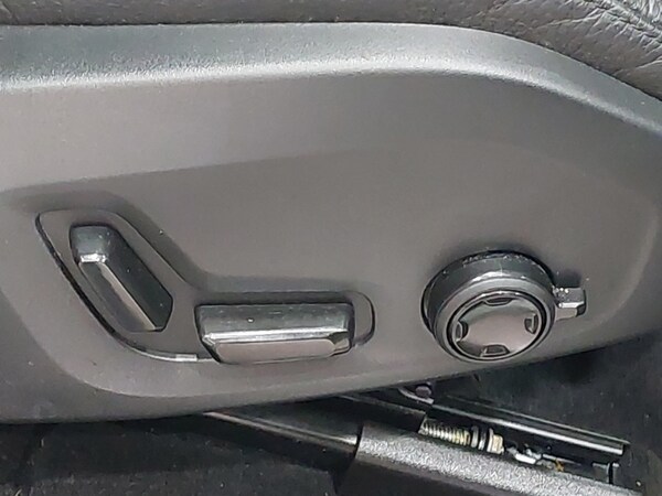 Used Volvo XC60 2023 for sale - 75338826: Photo 12