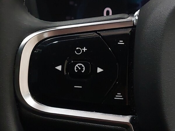 Used Volvo XC60 2023 for sale - 75338826: Photo 18