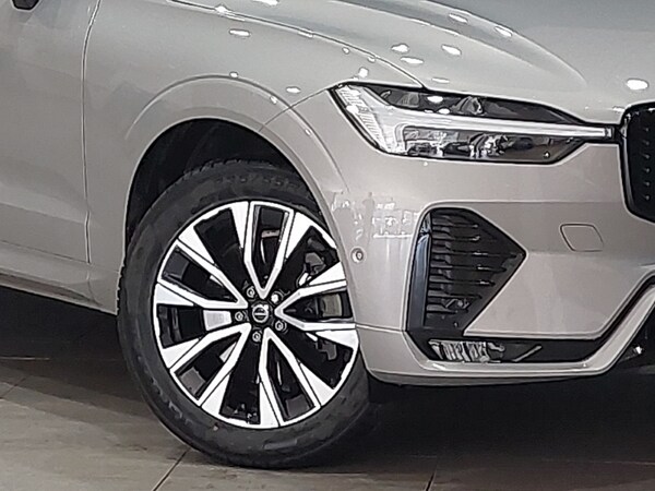 Used Volvo XC60 2023 for sale - 75338826: Photo 9