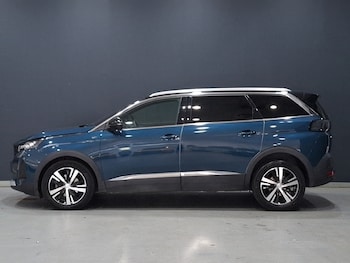 Used Peugeot 5008 2023 for sale - 79481200: Photo