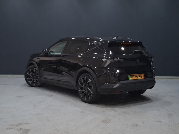 Used Renault Scenic E-Tech 2024 for sale - 76289486: Photo 3
