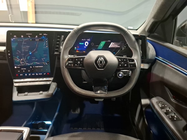 Used Renault Scenic E-Tech 2024 for sale - 76289486: Photo 7