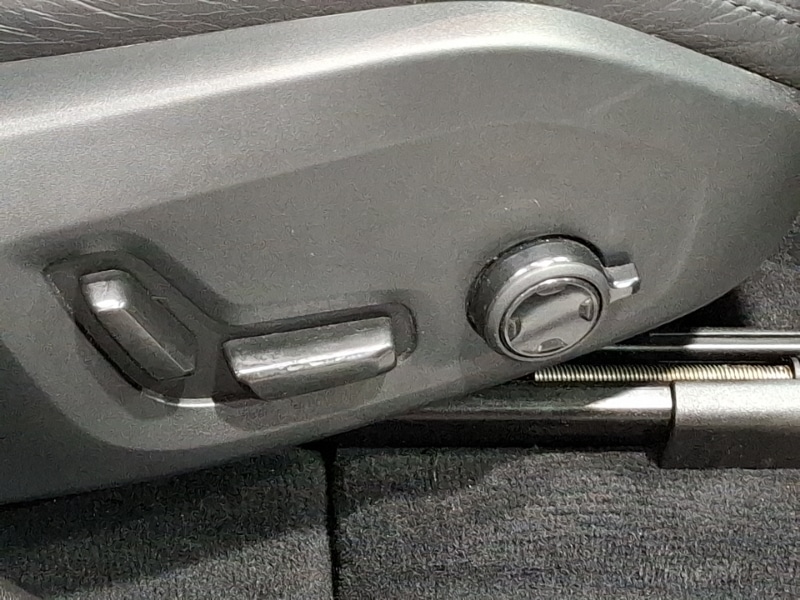 Used Volvo XC60 2023 for sale - 76987392: Photo 12