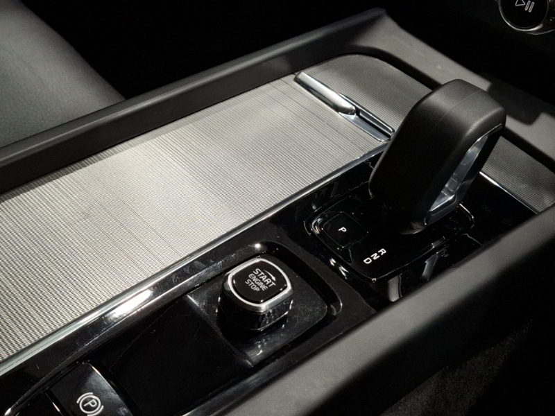 Used Volvo XC60 2023 for sale - 76987392: Photo 17