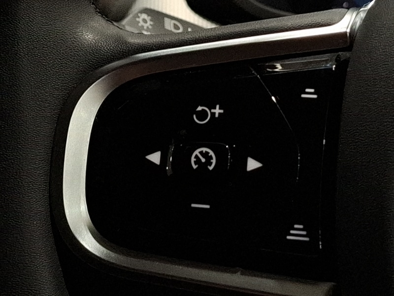 Used Volvo XC60 2023 for sale - 76987392: Photo 18