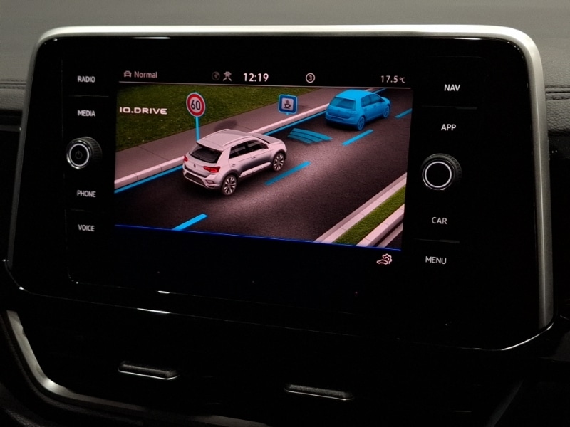 Used Volkswagen T-Roc 2025 for sale - 77960422: Photo 17