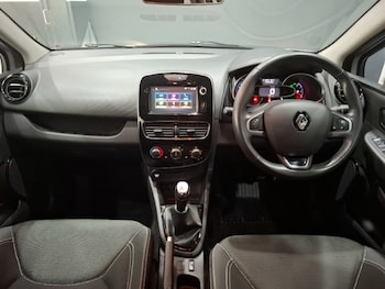 Used Renault Clio 2017 for sale - 75684157: Photo