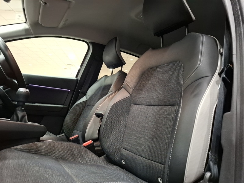 Used Renault Captur 2023 for sale - 77964271: Photo 12