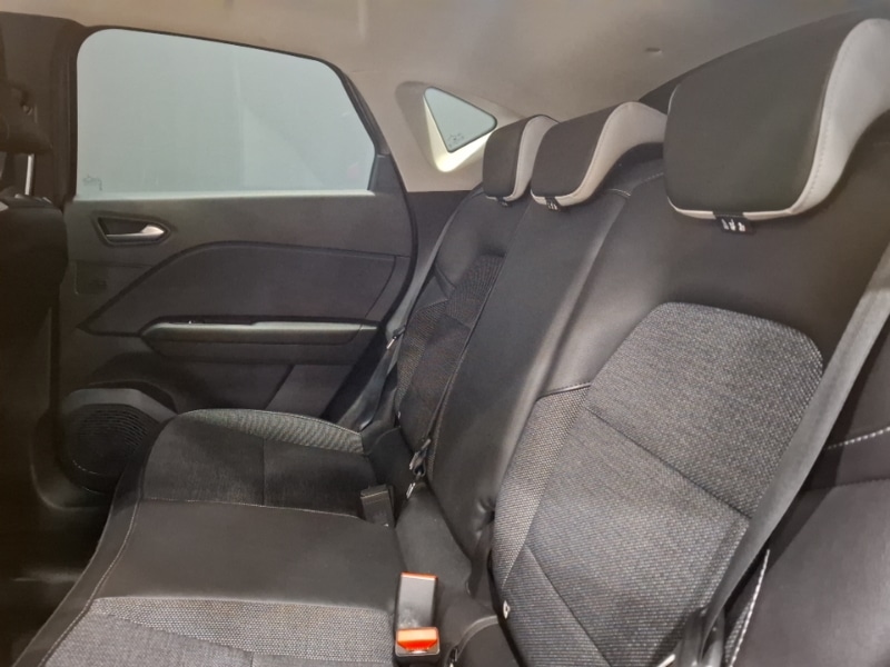 Used Renault Captur 2023 for sale - 77964271: Photo 6