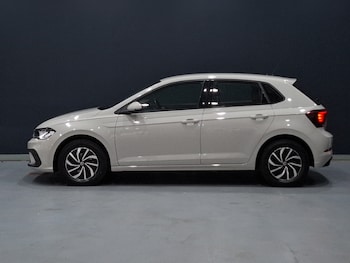 Used Volkswagen Polo 2023 for sale - 75883151: Photo