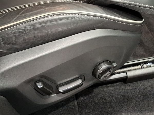 Used Volvo XC60 2024 for sale - 75796103: Photo 12