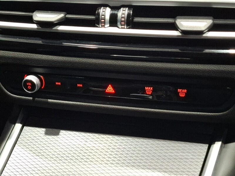 Used BMW 3 Series 2024 for sale - 76683413: Photo 16