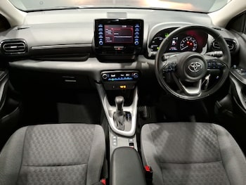 Used Toyota Yaris 2023 for sale - 78621732: Photo