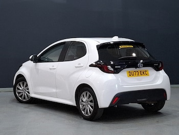 Used Toyota Yaris 2023 for sale - 78621732: Photo