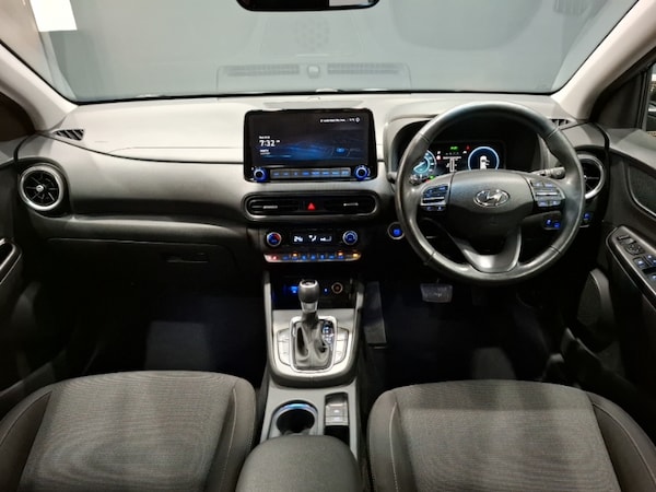 Used Hyundai KONA 2022 for sale - 76130198: Photo 2