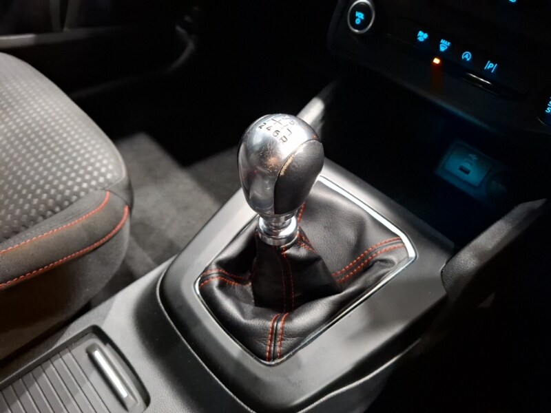 Used Ford Focus 2023 for sale - 76816297: Photo 17