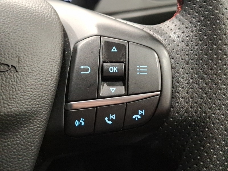 Used Ford Focus 2023 for sale - 76816297: Photo 19