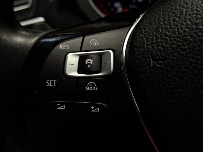 Used Volkswagen Tiguan 2018 for sale - 77980920: Photo 17