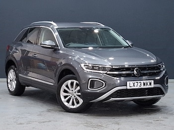 Used Volkswagen T-Roc 2023 for sale - 79139570: Photo