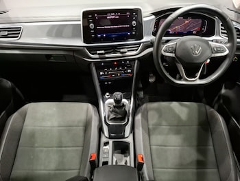 Used Volkswagen T-Roc 2023 for sale - 79139570: Photo
