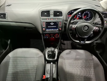 Used Volkswagen Polo 2017 for sale - 79315903: Photo