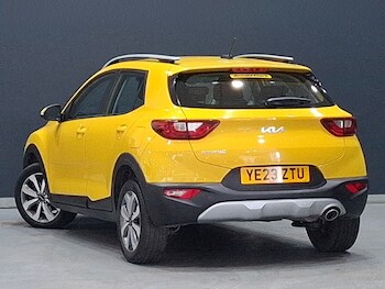 Used Kia Stonic 2023 for sale - 78527302: Photo