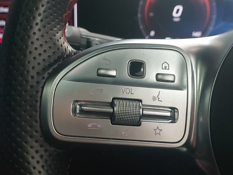 Used Mercedes-Benz EQB 2022 for sale - 76683420: Photo 18