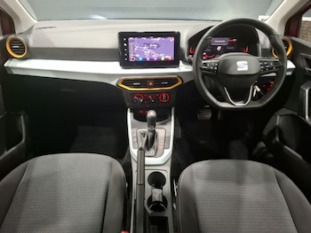 Used SEAT Arona 2024 for sale - 76238167: Photo 2