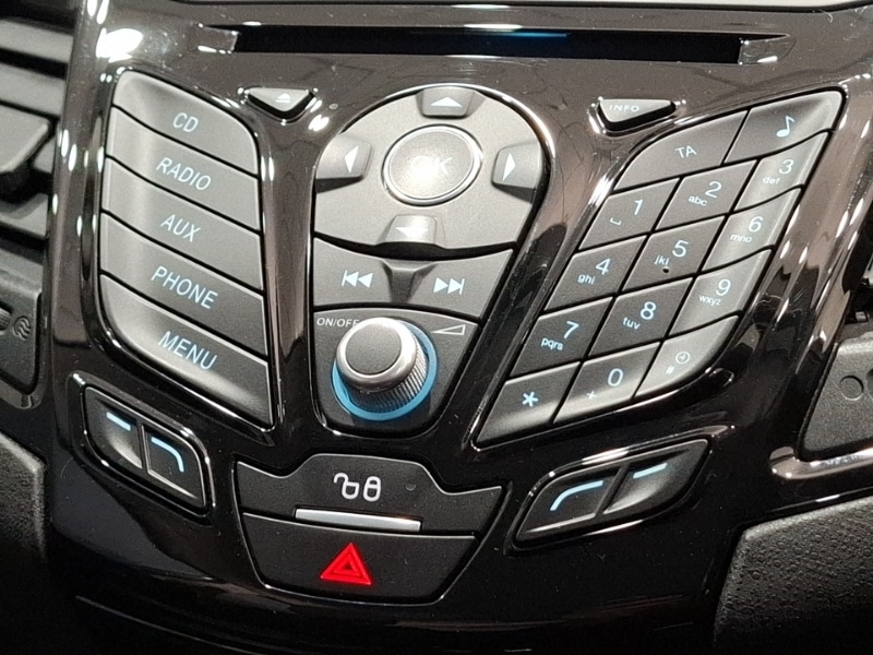 Used Ford Fiesta 2017 for sale - 77352328: Photo 15