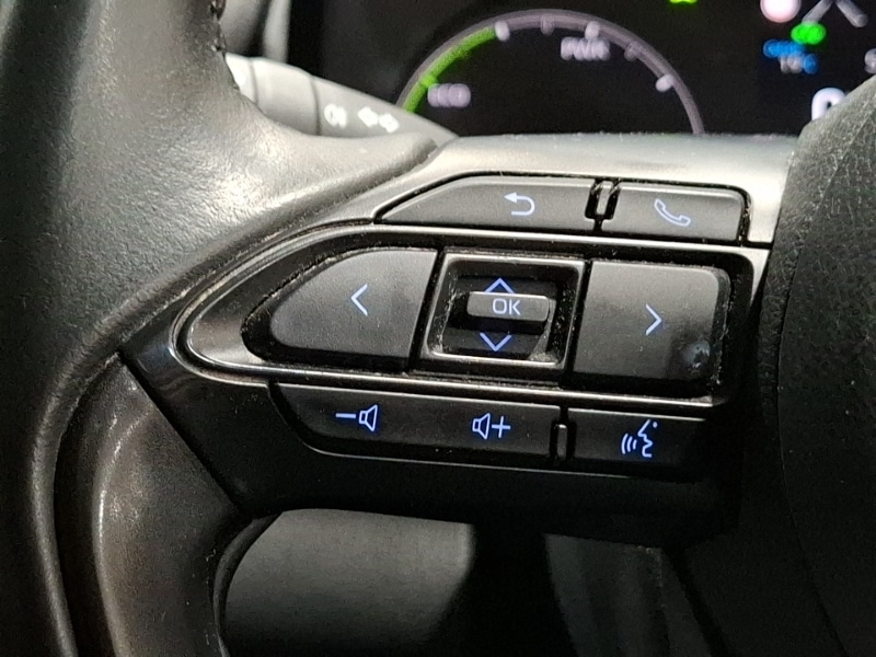 Used Toyota Yaris 2022 for sale - 76548936: Photo 17