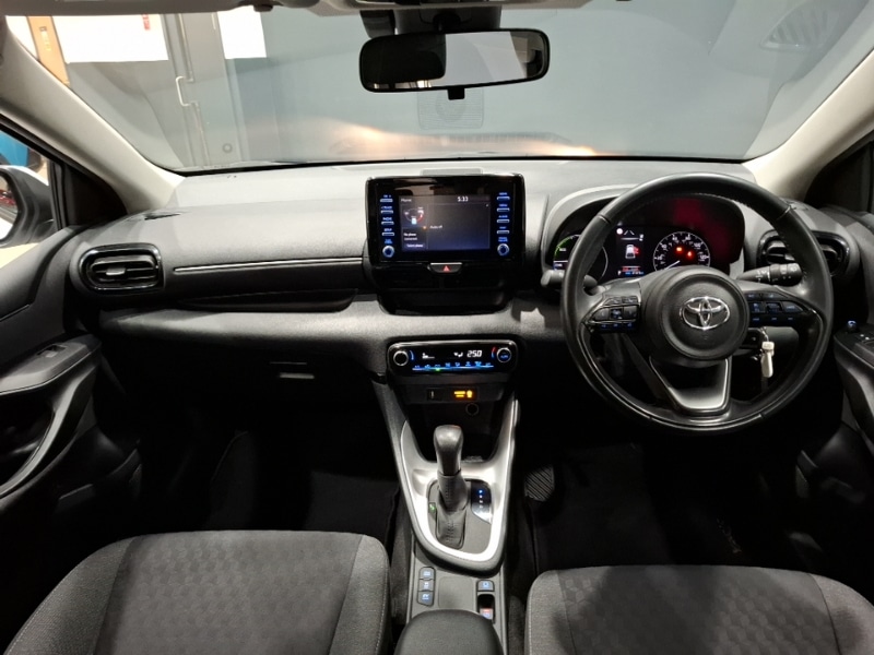 Used Toyota Yaris 2022 for sale - 76548936: Photo 2