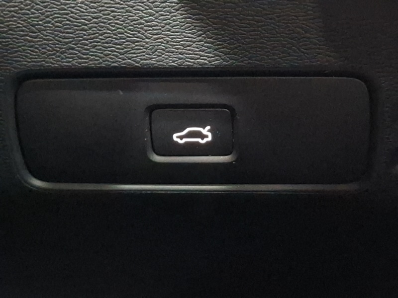 Used Volvo C40 2023 for sale - 78147348: Photo 13