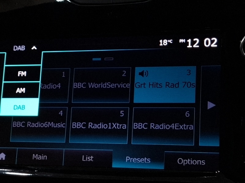 Used Renault Clio 2019 for sale - 76940574: Photo 14