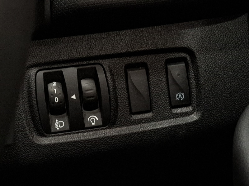 Used Renault Clio 2019 for sale - 76940574: Photo 19