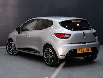 Used Renault Clio 2019 for sale - 76940574: Photo