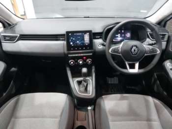 Used Renault Clio 2024 for sale - 74652575: Photo