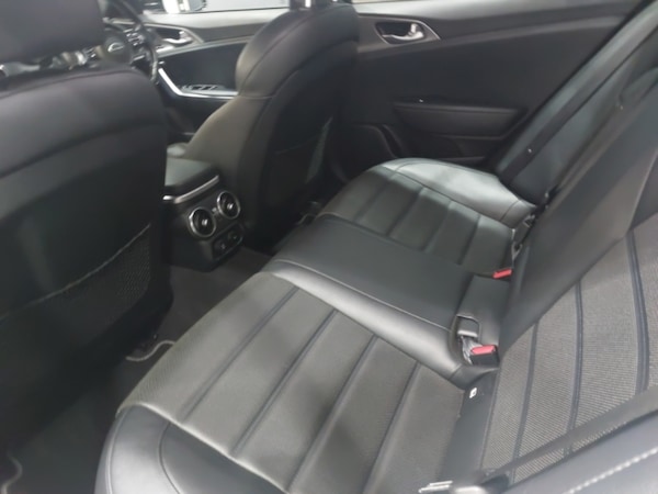 Used Kia Stinger 2019 for sale - 76311584: Photo 6