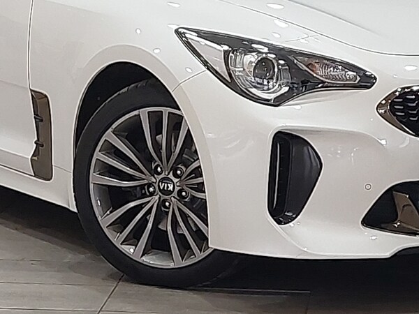 Used Kia Stinger 2019 for sale - 76311584: Photo 9