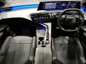 Used Peugeot 3008 2025 for sale - 77656759: Photo