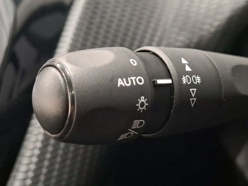 Used Peugeot 208 2018 for sale - 78065809: Photo 15