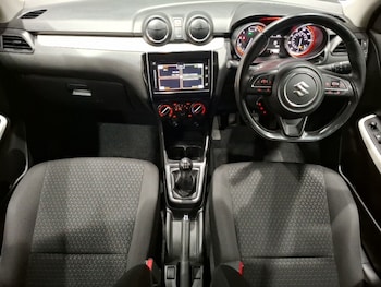 Used Suzuki Swift 2022 for sale - 79407079: Photo