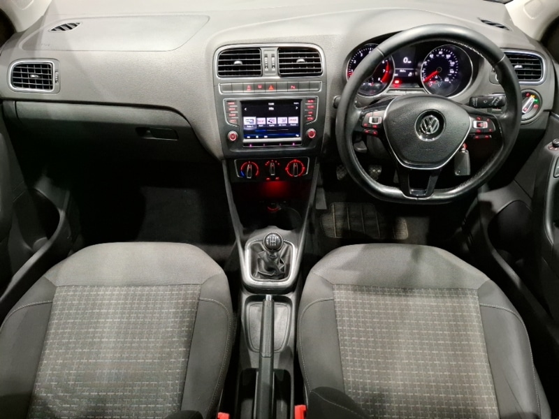 Used Volkswagen Polo 2017 for sale - 77652316: Photo 2