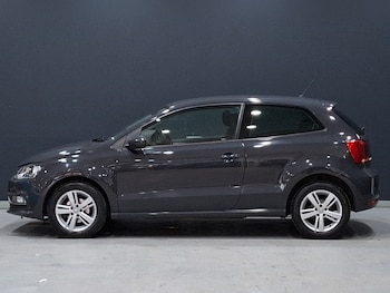 Used Volkswagen Polo 2017 for sale - 77652316: Photo