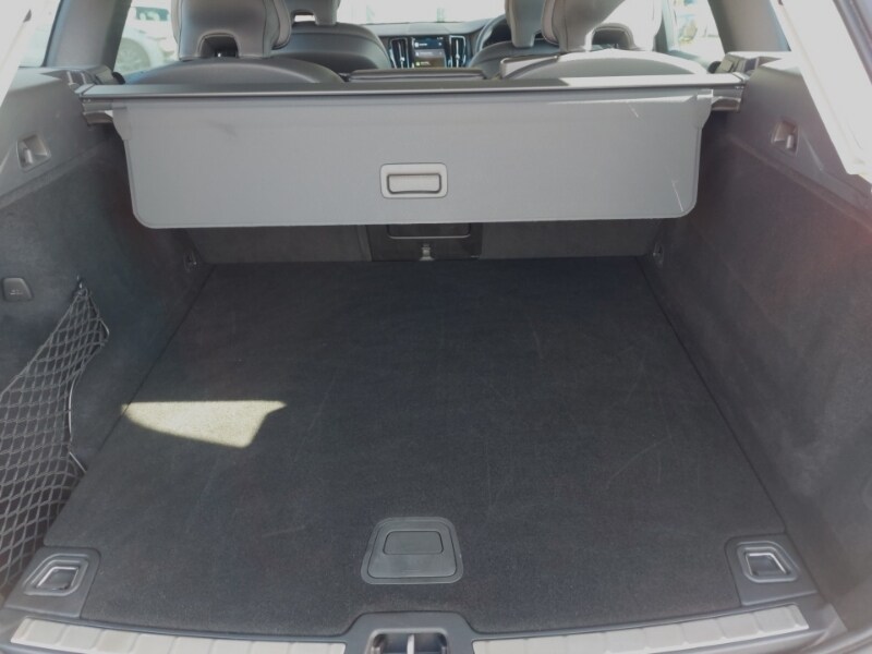 Used Volvo XC60 2022 for sale - 76533092: Photo 8