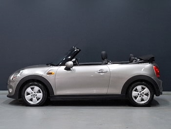 Used MINI Convertible 2017 for sale - 79424950: Photo